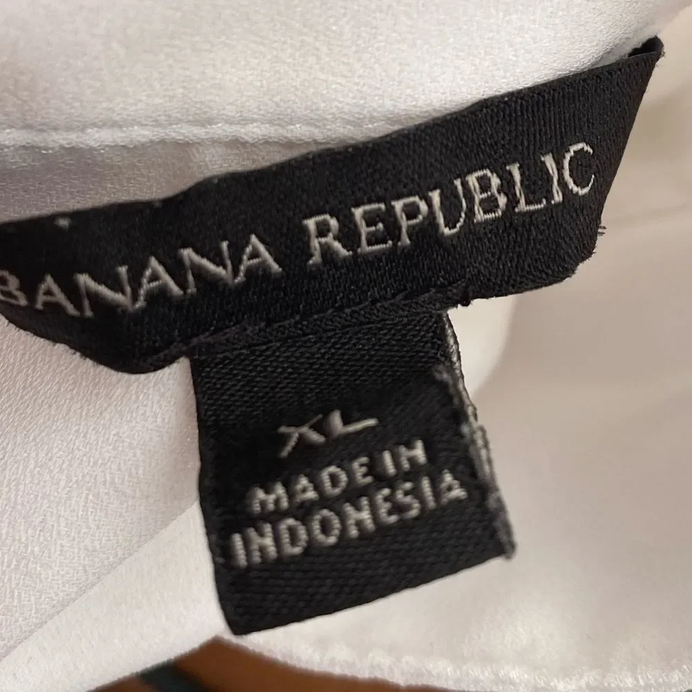 Banana Republic Polyester‎ Sleeveless Blouse